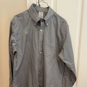 Brooks Brothers No Iron Stretch Supima Cotton Long Sleeve Button Down Shirt